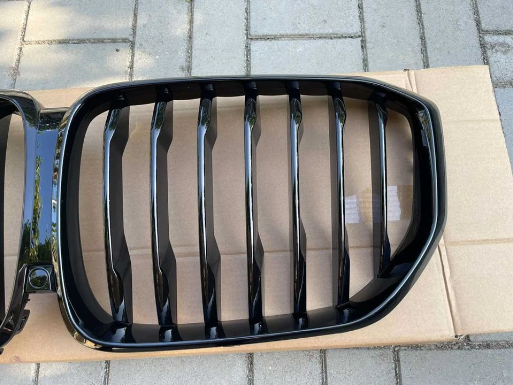 Решетки радиатора BMW X5 G05 ноздри тюнинг shadow line