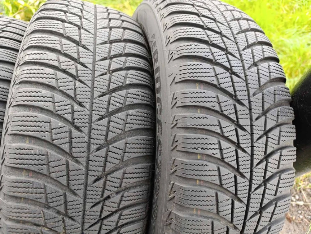 Зимові шини Bridgestone 185/65 R15 резина Р15