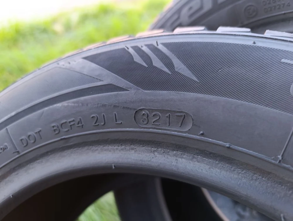 Зимові шини Laufenn 185/60 R14 резина Р14