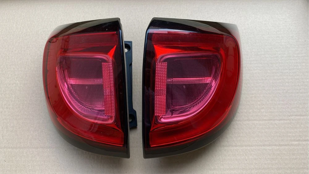 Фара LED Chrysler Pacifica Voyager