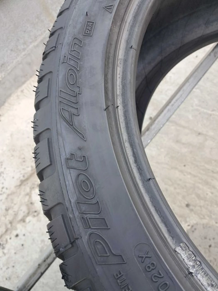 Резина зима 85% протектор Michelin 225/45 245/40 R18 Pilot Alpin PA4