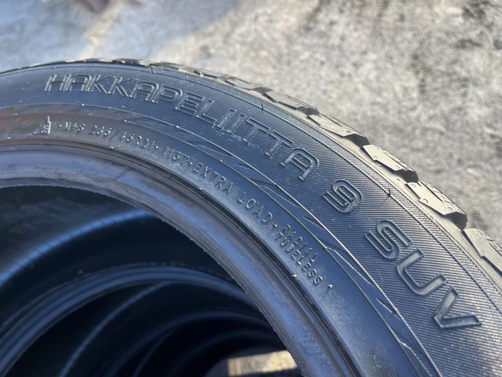 285/45 r21 Nokian Hakkapeliitta 9 SUV Резина зимняя НОВАЯ