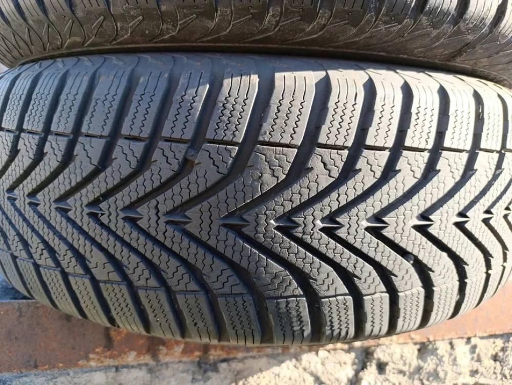 Зимові шини Vredestein 195/65 R15 резина Р15
