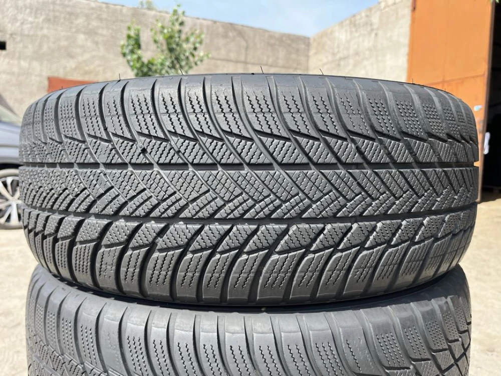 225/60 r17 Bridgestone Blizzak LM001 Резина зимняя