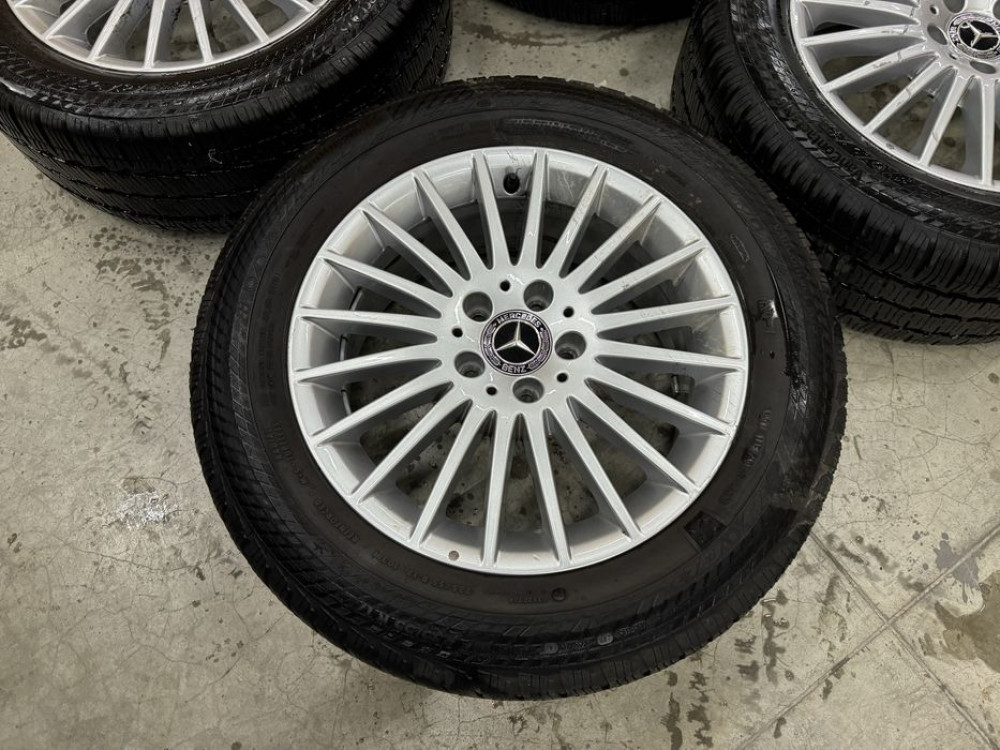 Колеса Диски Mercedes W447 R17 резина 235/55R17