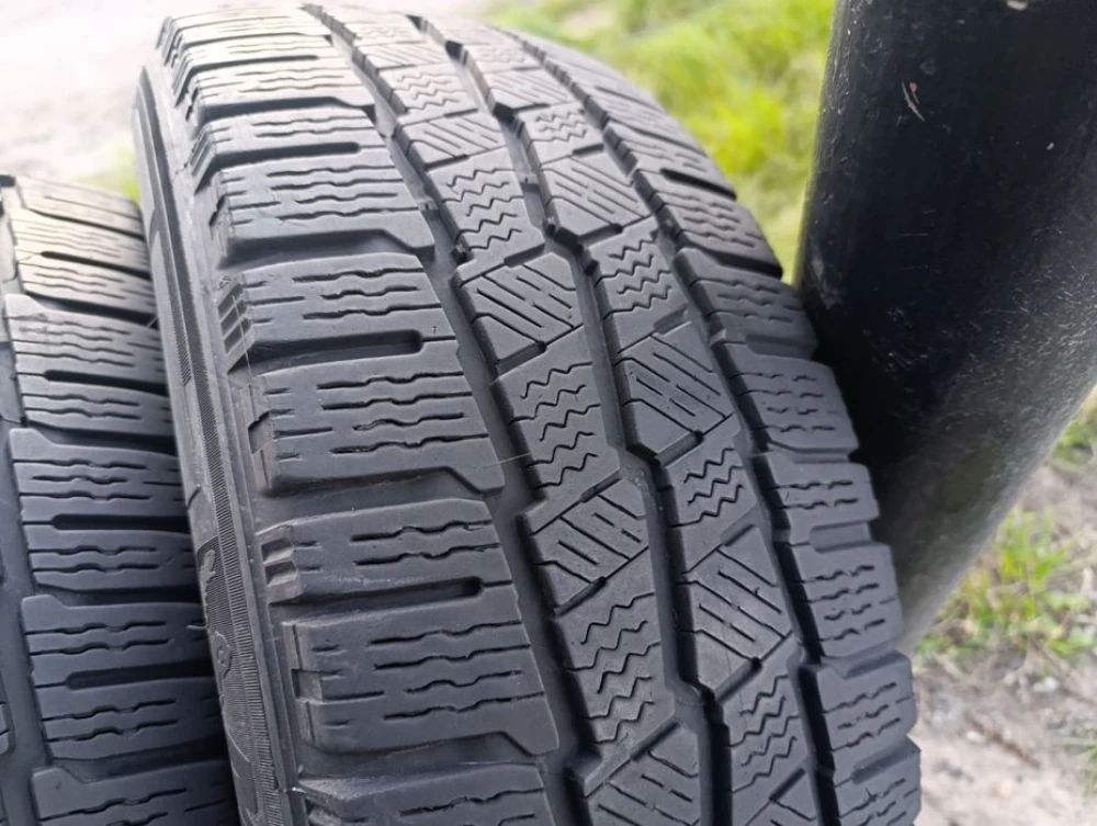 Зимові шини Michelin 215/60 R17C