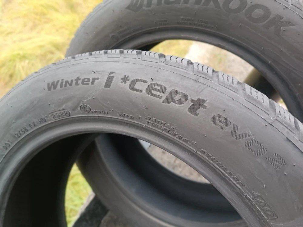 Зимові шини Hankook 205/55 R17 резина Р17