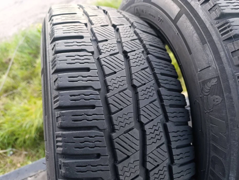 Зимові шини Michelin 215/60 R17C