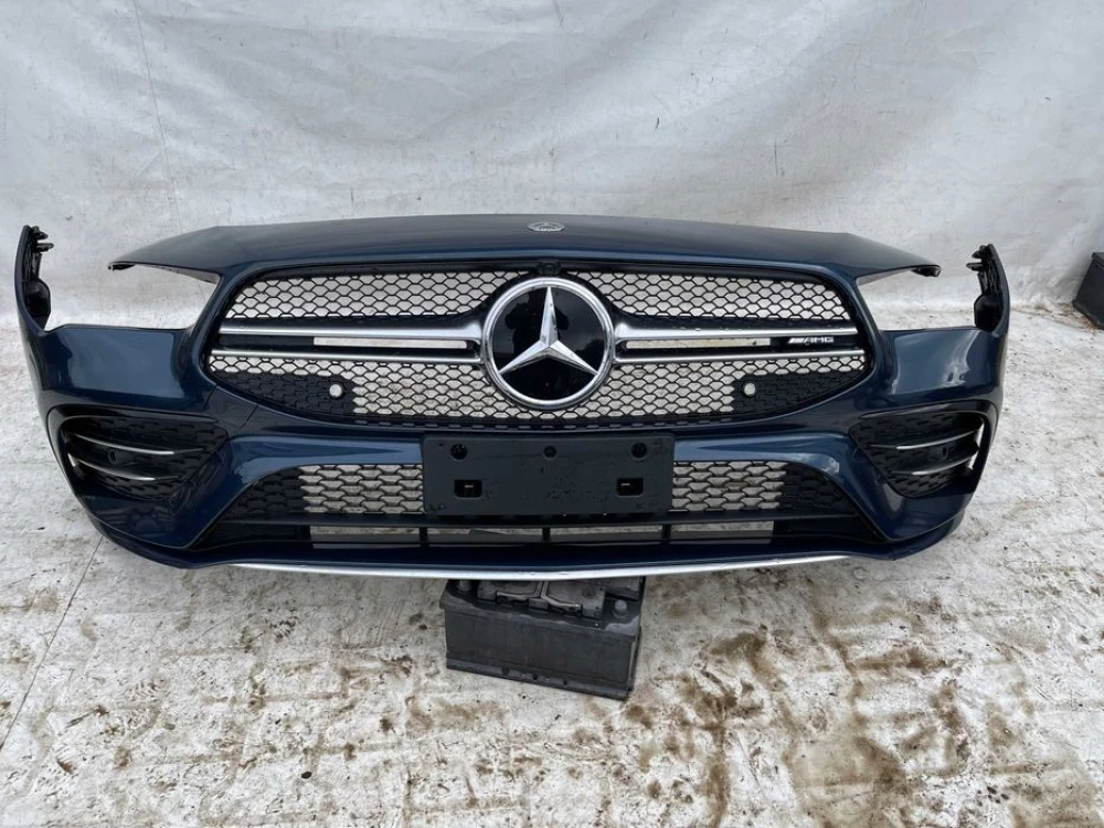 Бампер передний AMG Mercedes Benz CLA W118