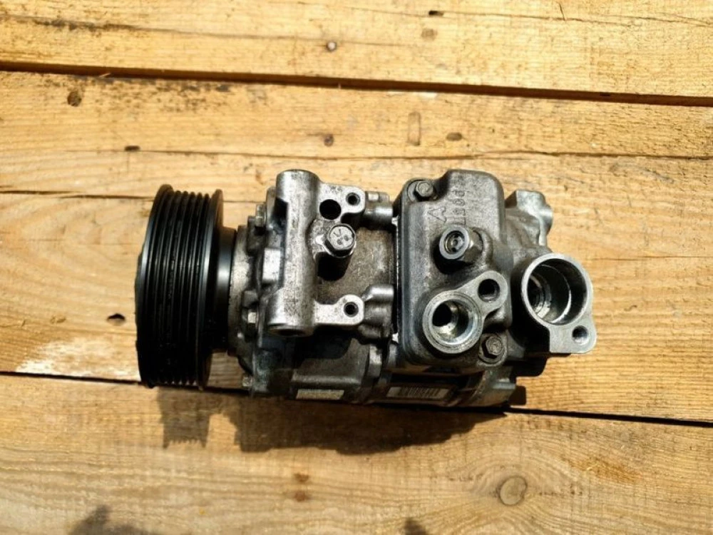 Компрессор кондиционера 8K0 260 805 E Audi Ауді A5 A4 B8 Розборка