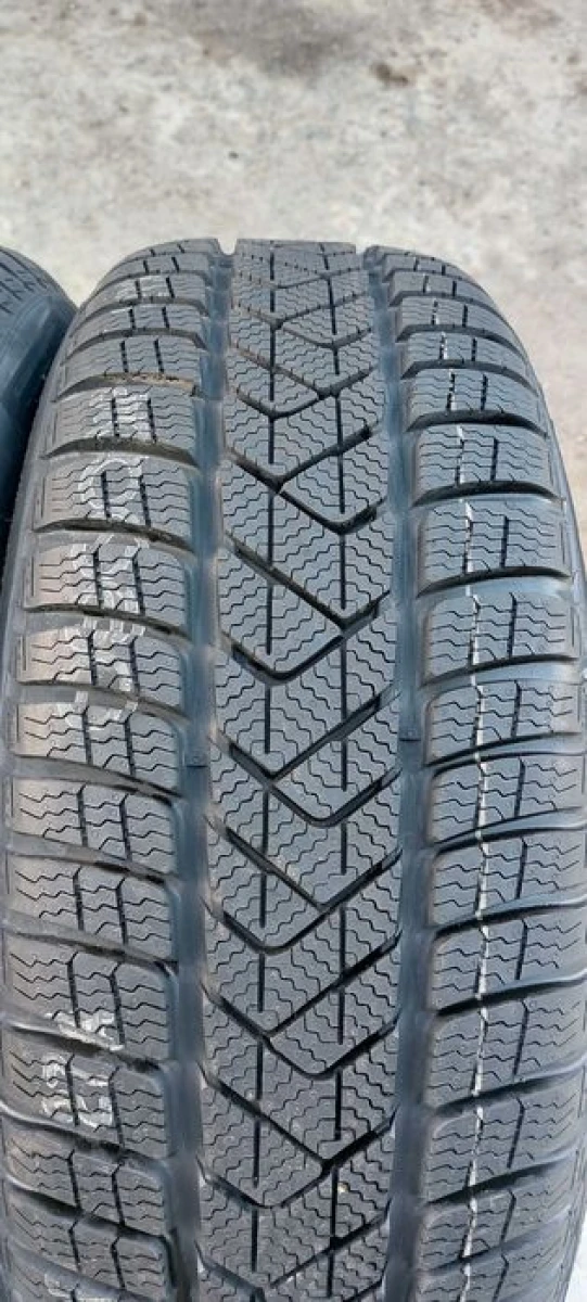 Резина зима НОВА Pirelli 225/55 R17 Sottozero 3 Runflat BMW 5serie F10