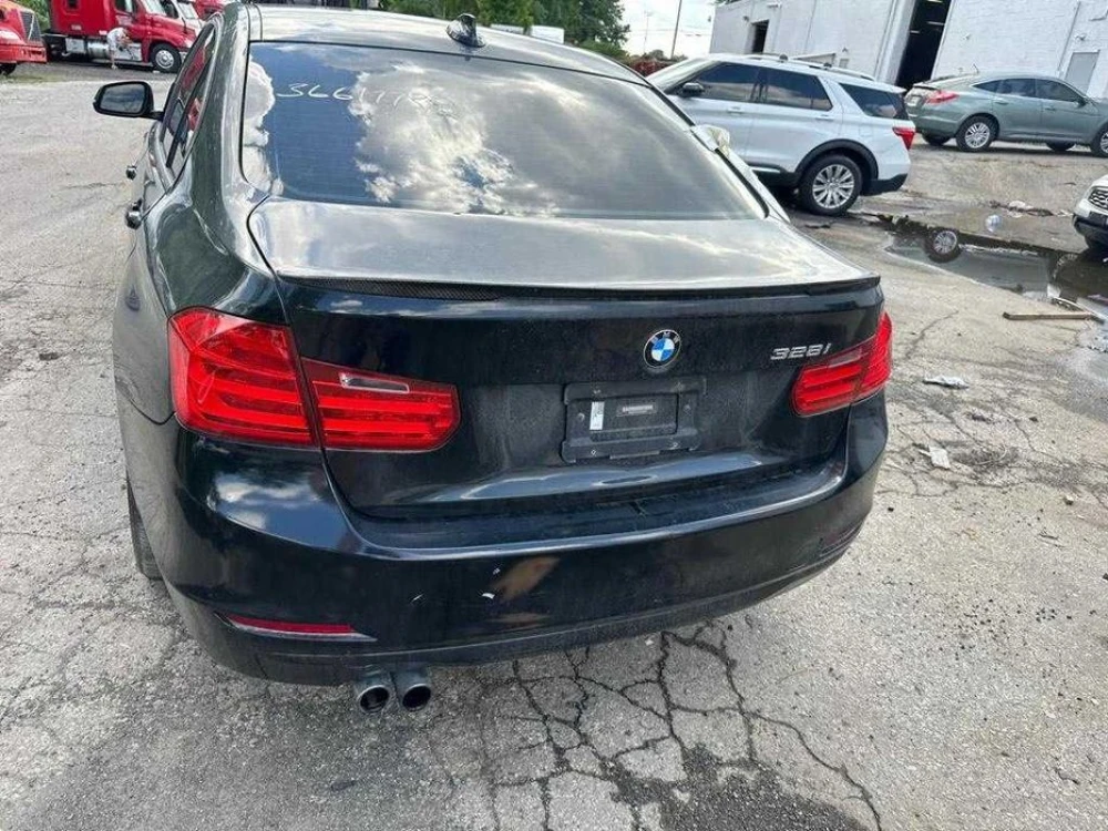 Цапфа кулак поворотный со ступицей BMW F30 328i БМВ Ф30 2012-2018