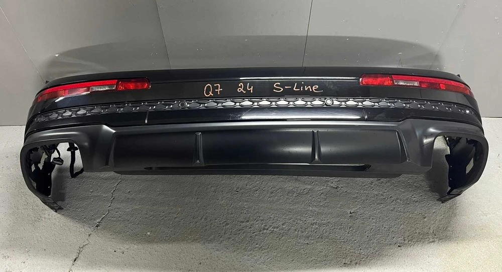Audi Q7 2024 задній бампер