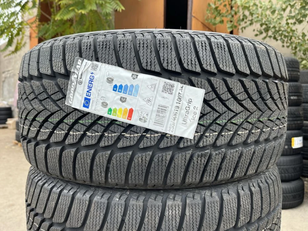 255/40 r19 Goodyear UltraGrip Ice 2 SoundComfort Резина зимняя