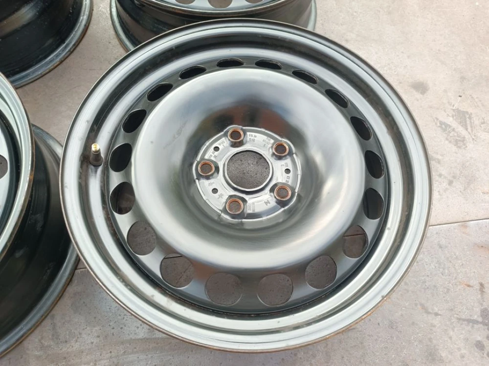 Оригінальні металеві диски 5*112 R16