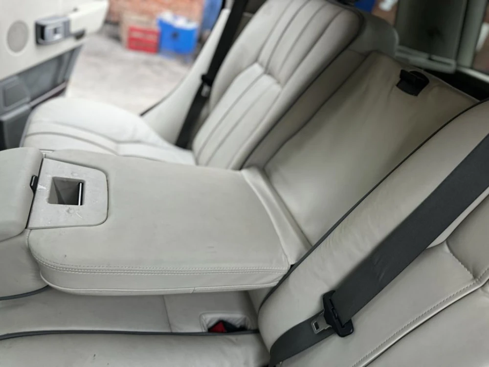 Салон  Rang Rover l322 сидінняLand Rover Vogue