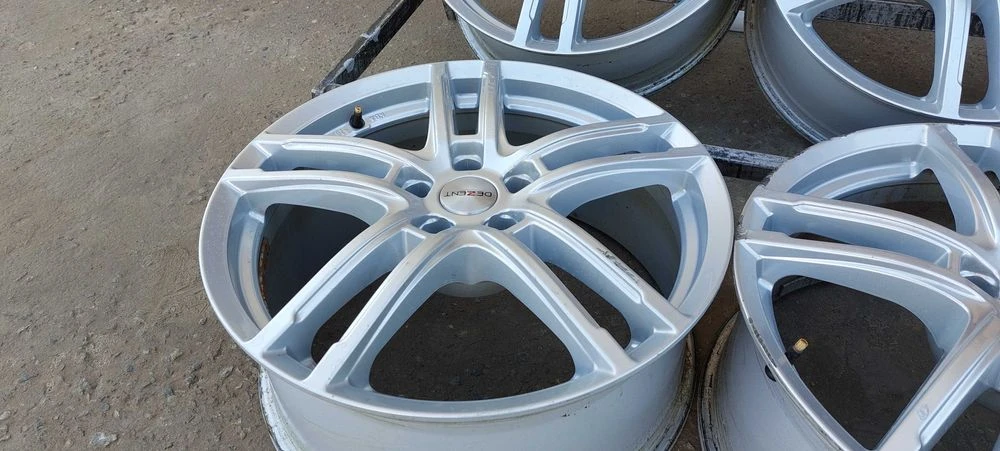 Диски Dezent R19 5x112 8J ET35 Audi A4 Alroad Q5 Q8 e-Tron iX3 EQE GLC