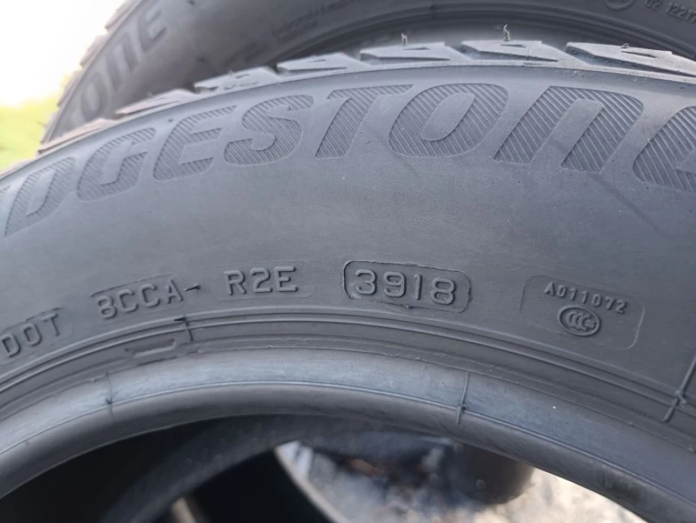 Зимові шини Bridgestone 185/60 R15 резина Р15