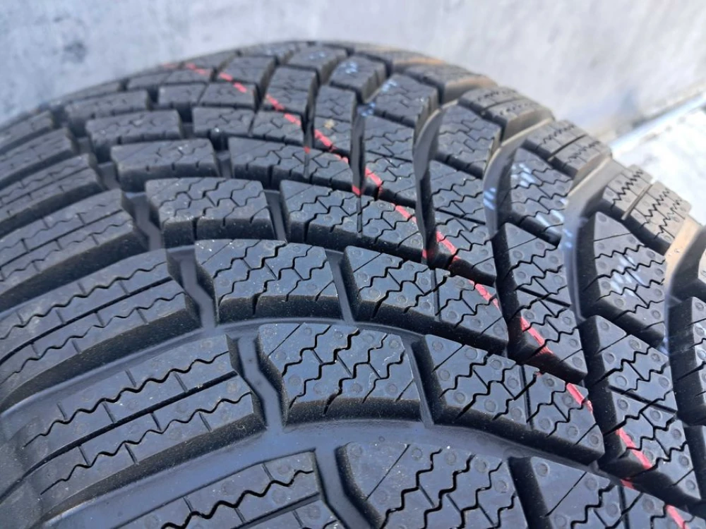 Резина зима НОВА Bridgestone Blizzak LM005 DOT23 made in Hungary
