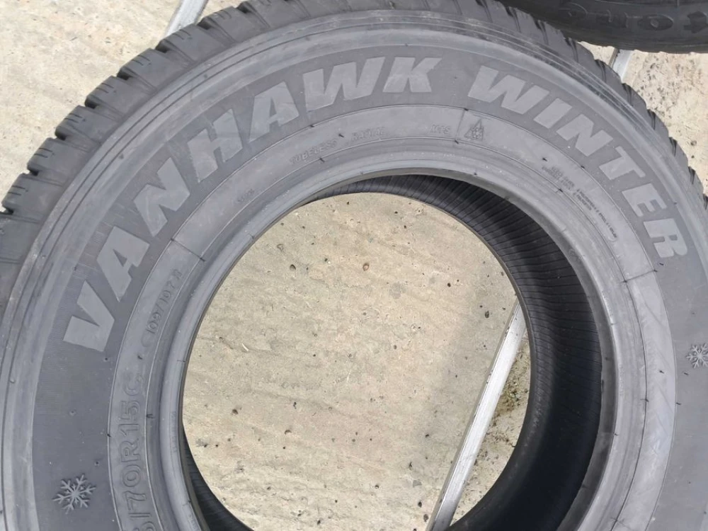 Резина зима 95% протектор Semperit 215/70 R15C VanHawk Winter