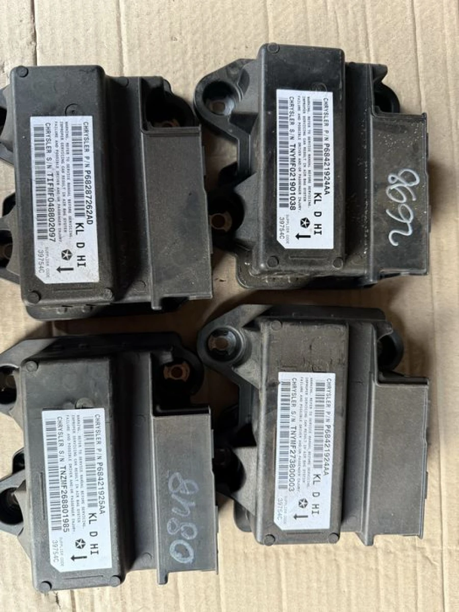 Блок srs блок безпеки air bag jeep cherokee kl 2018 2019 2020 2021