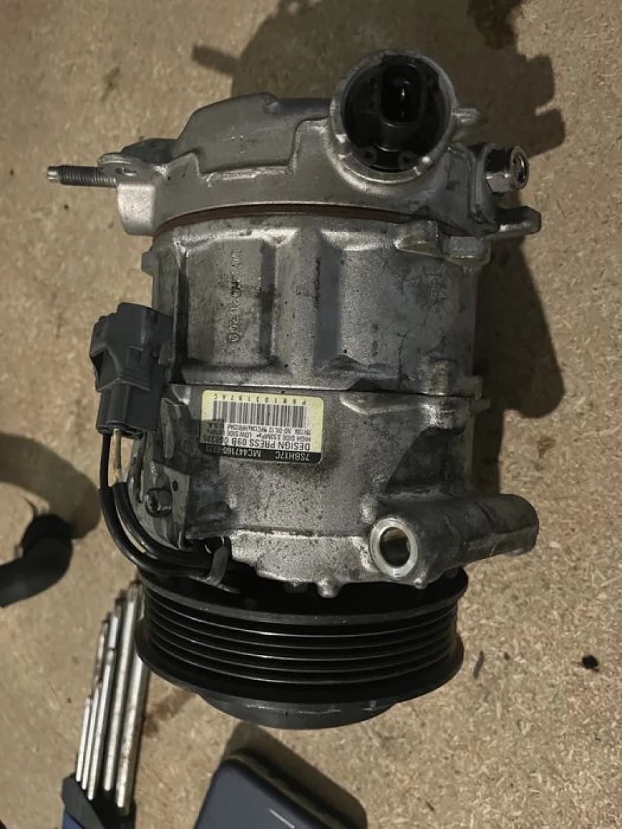 Компрессор кондиционера jeep cherokee kl 2.4 2019 2020 2021