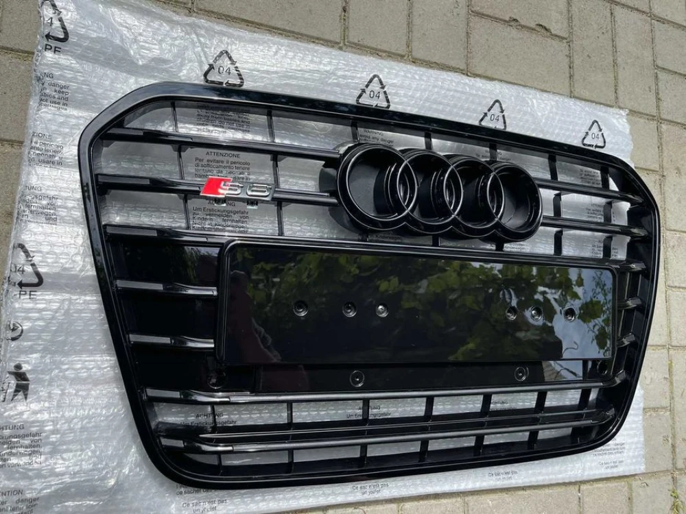Решетка радиатора Audi A6 C7 (11-14) тюнинг решітка стиль S6 чорна