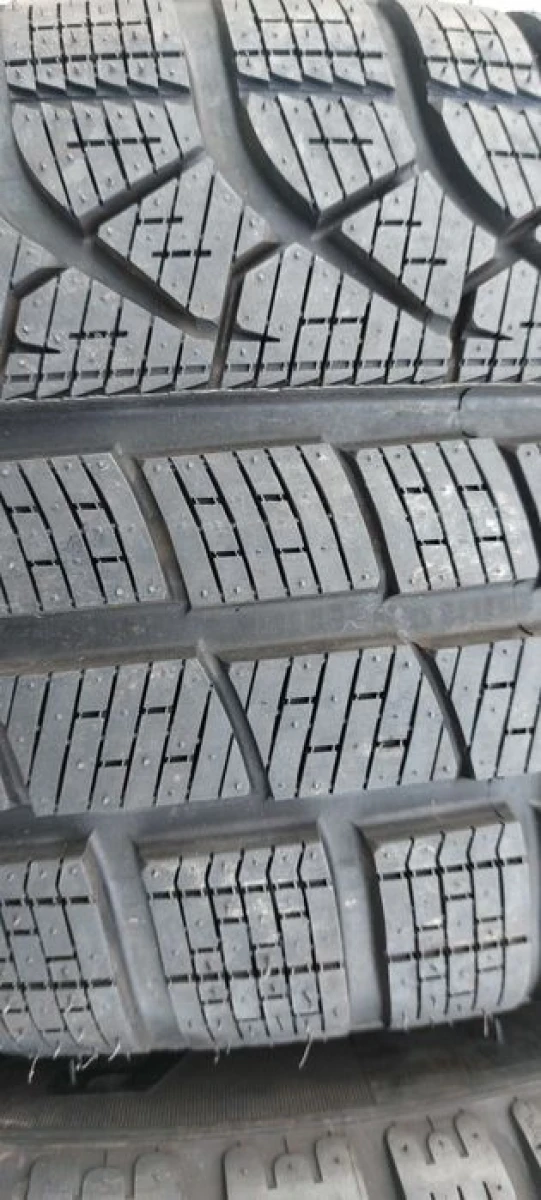 Резина зима 99% протектор Pirelli 245/40 R19 P Zero Winter * RFT DOT21