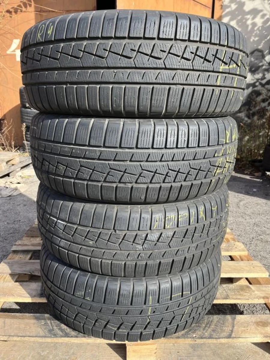 225/55 r18 Yokohama W*Drive Резина зимняя