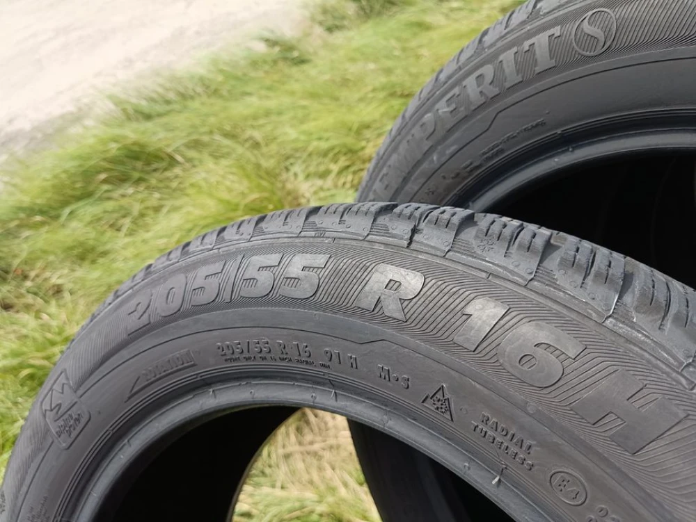 Зимові шини Semperit 205/55 R16 резина Р16