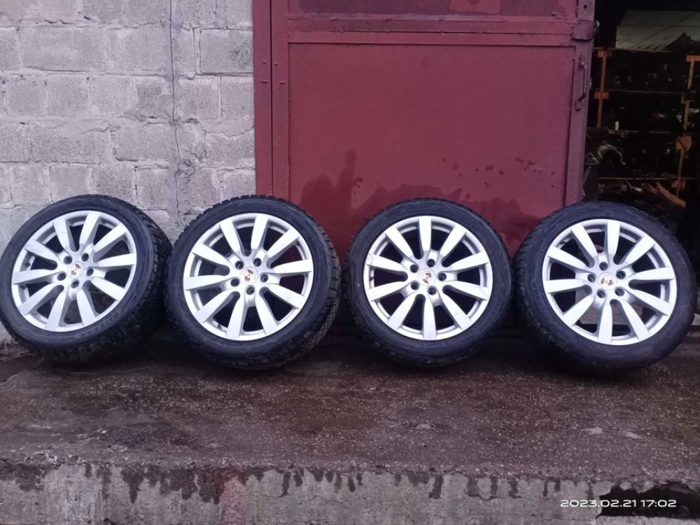 Диск R20 9,0JX20 ET57 Porsche резина Bridgestone Blizzak 275/45R20