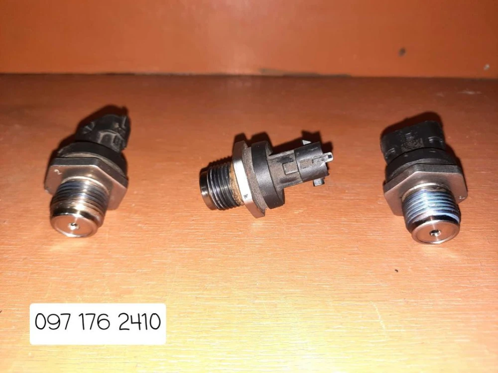 Датчик давления топлива 0281002706 0281002864 Kia Fiat Ford Opel