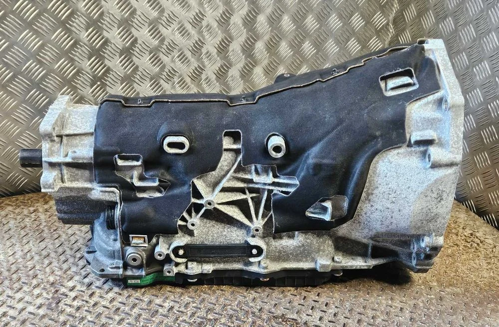 BMW  Коробка передач GA8X51CZ