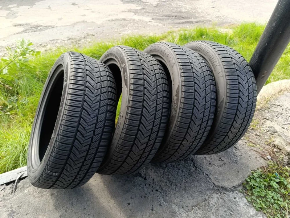 Зимові шини Sunny 205/50 R17 резина Р17