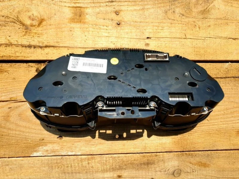 Панель щиток приборов 8K0 920 980 Audi A4 B8 1.8 TFSI Разборка