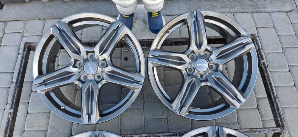 Диски Toyota (Brock) R17 5x100 7J ET45 Avensis Matrix Lexus CT