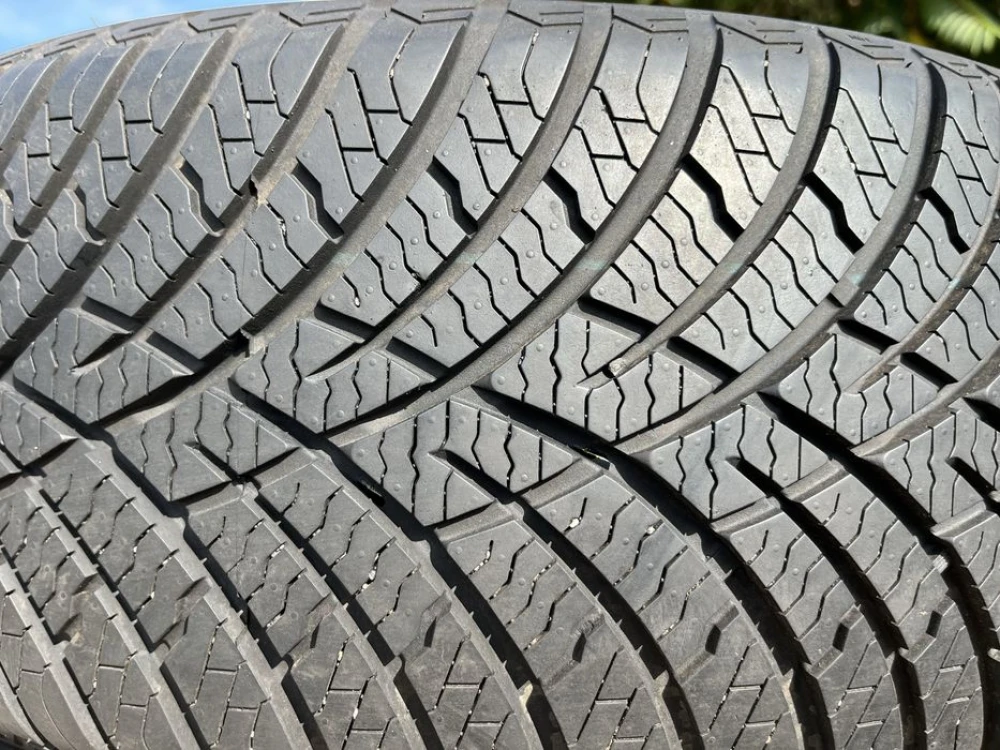 235/55 r19 Zeetex ZT8000 4Season Резина весезонная 23 год