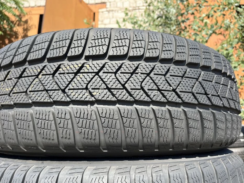 225/60 r18 Pirelli Sottozero 3 wnter Резина зимняя