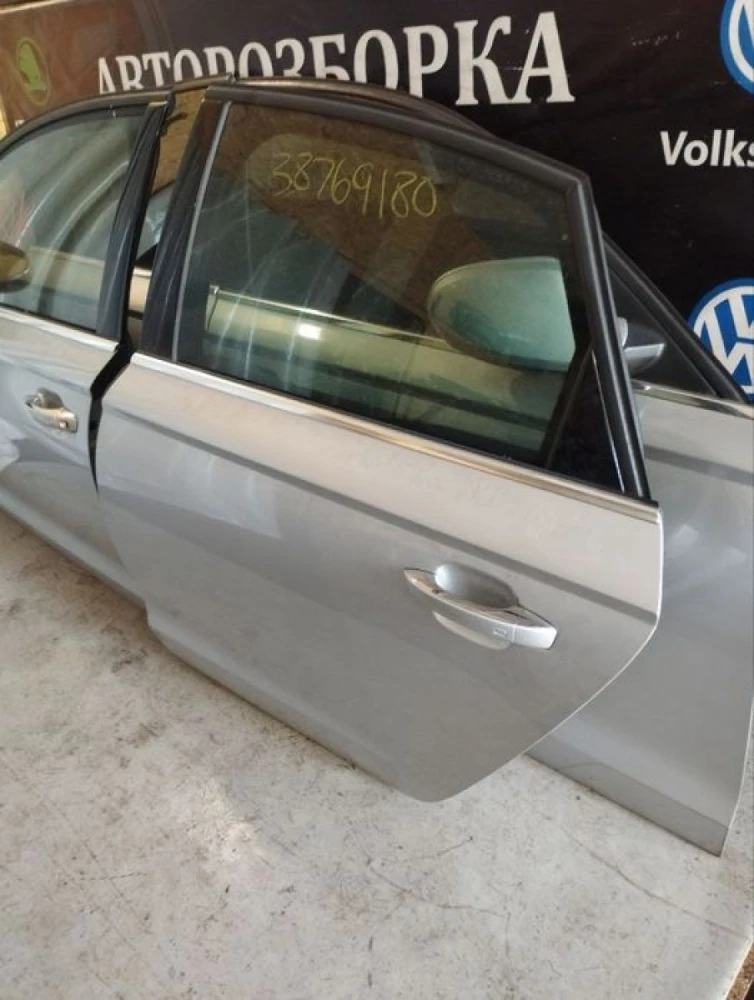 Двері двери дверь Ауді Ауди Audi А6с7 LX7W