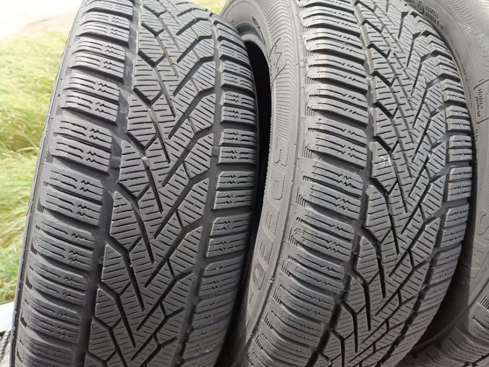 Зимові шини Semperit 205/55 R16 резина Р16