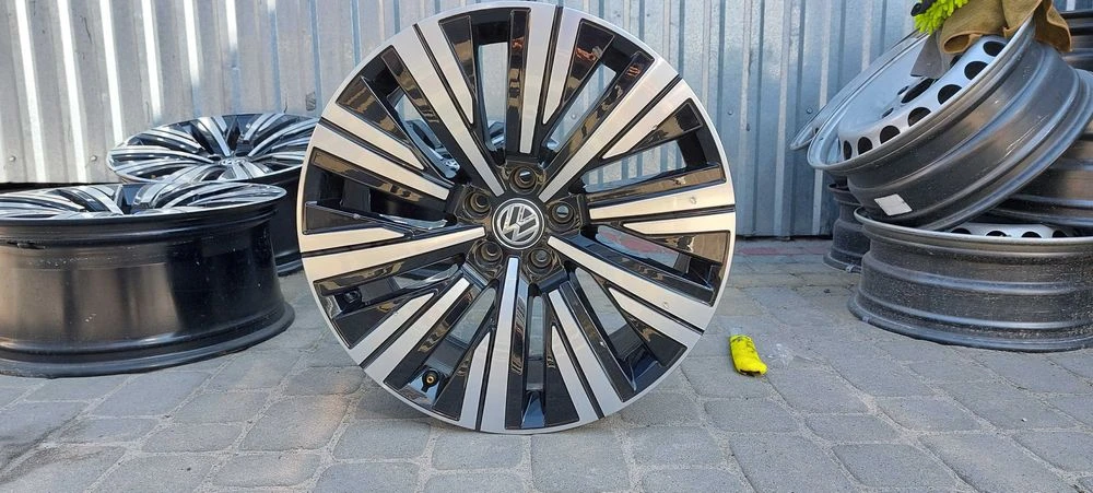 Диски VW Touareg R19 5x112 8,5J ET28  Audi Q7 Туарег Atlas E Tron