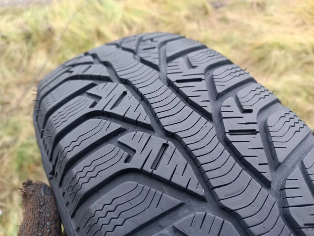 Зимові шини Kleber 195/65 R15 резина Р15