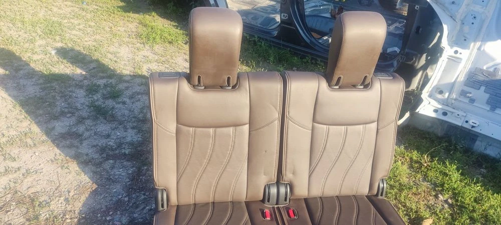 Третій ряд сидінь на infiniti qx60 JX35