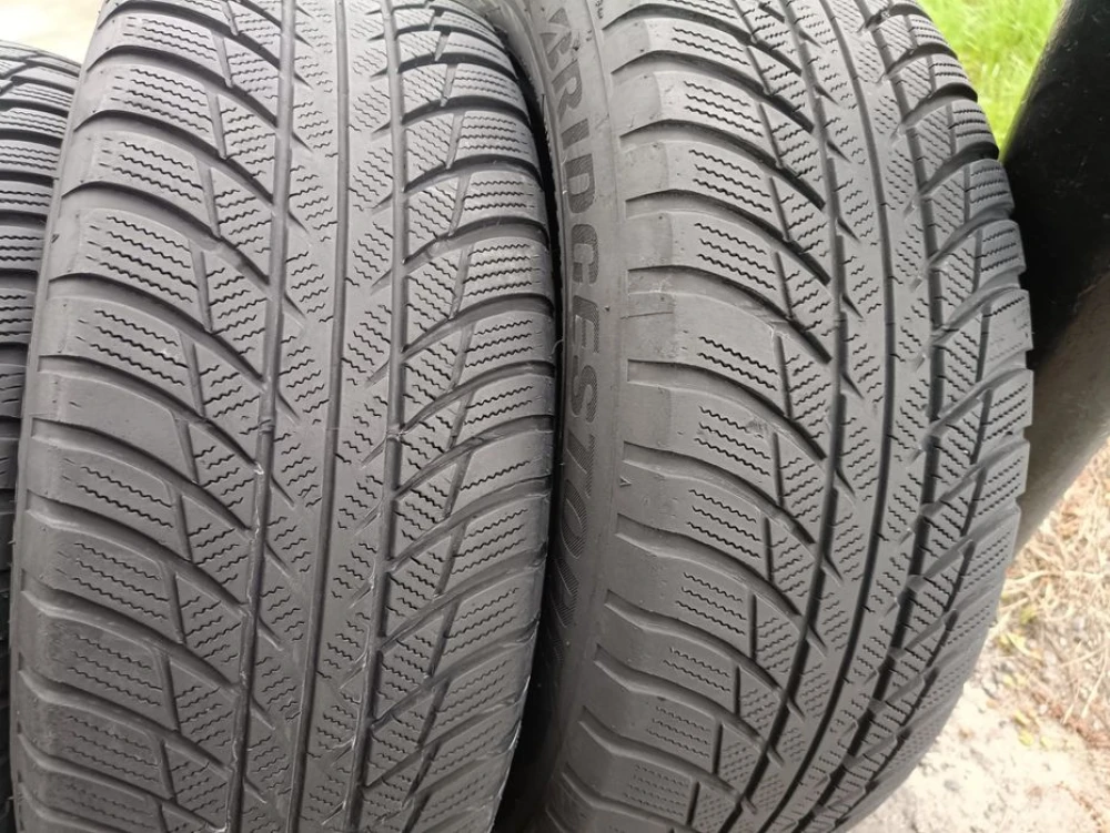 Зимові шини Bridgestone 205/60 R16 резина Р16