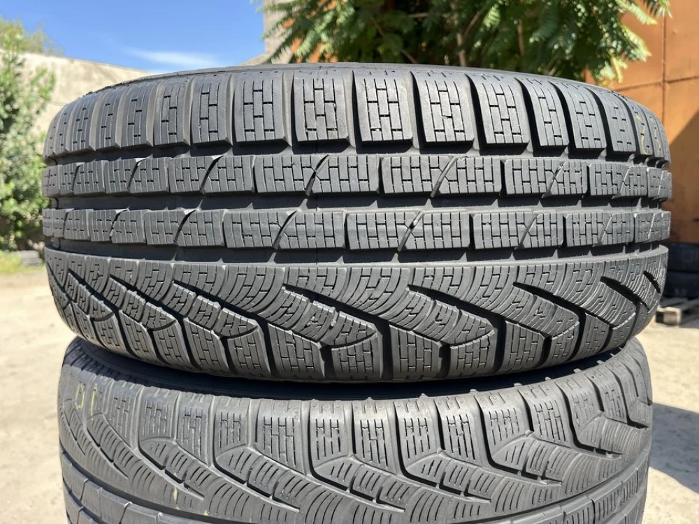 235/50 r19 Pirelli Sottozero winter Резина зимняя