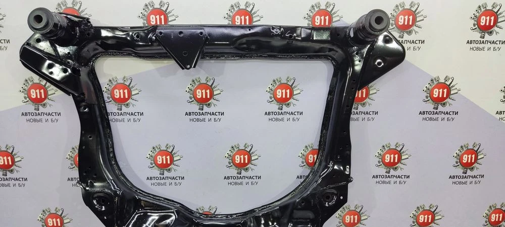 Підрамник повного приводу AWD на infiniti qx60 Nissan pathfinder R52