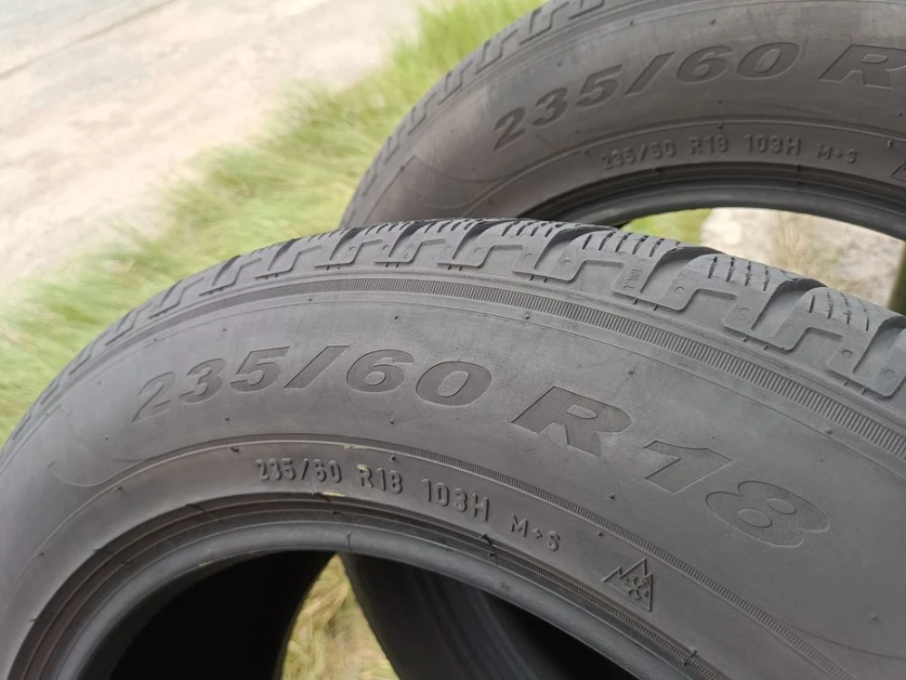 Зимові шини Pirelli 235/60 R18