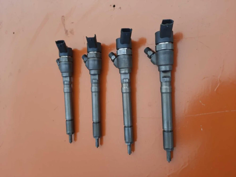 Форсунки 2.0 Hyundai Tucson Kia Cerato 0445110064 Санта Фе 0445110126