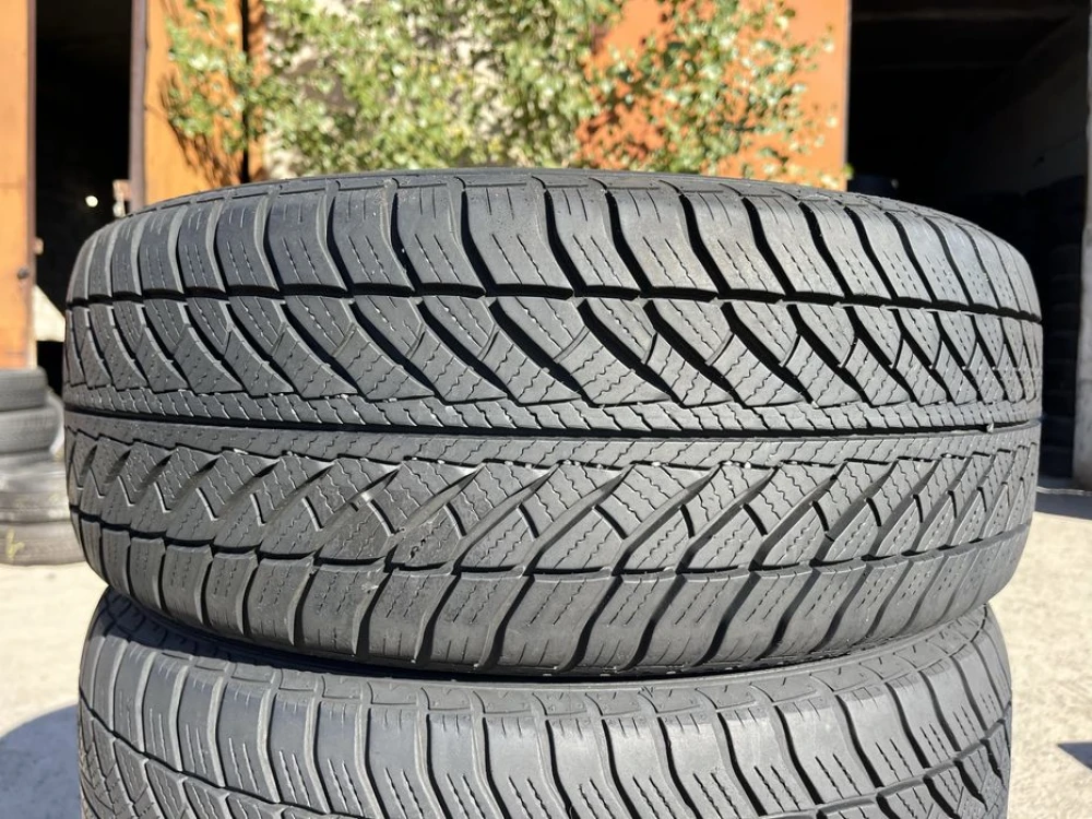 225/55 r17 Goodyear UltraGrip 8 performance Резина зимняя