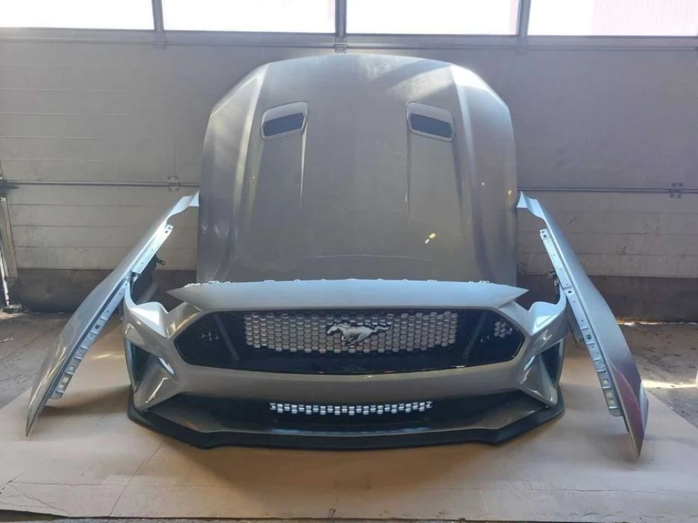 Ford Mustang крила